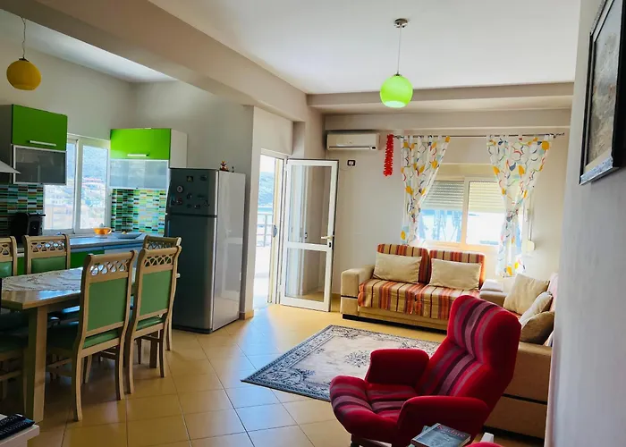 Sea View Apartment, Himara